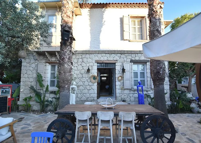 B House Hotel