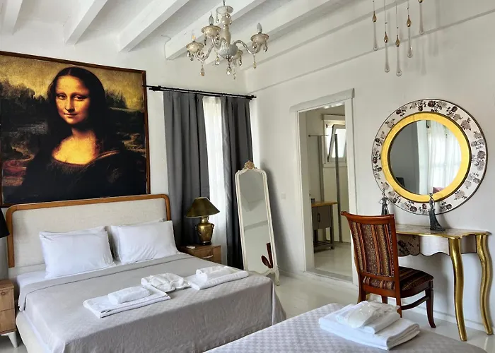 Hotel B House
